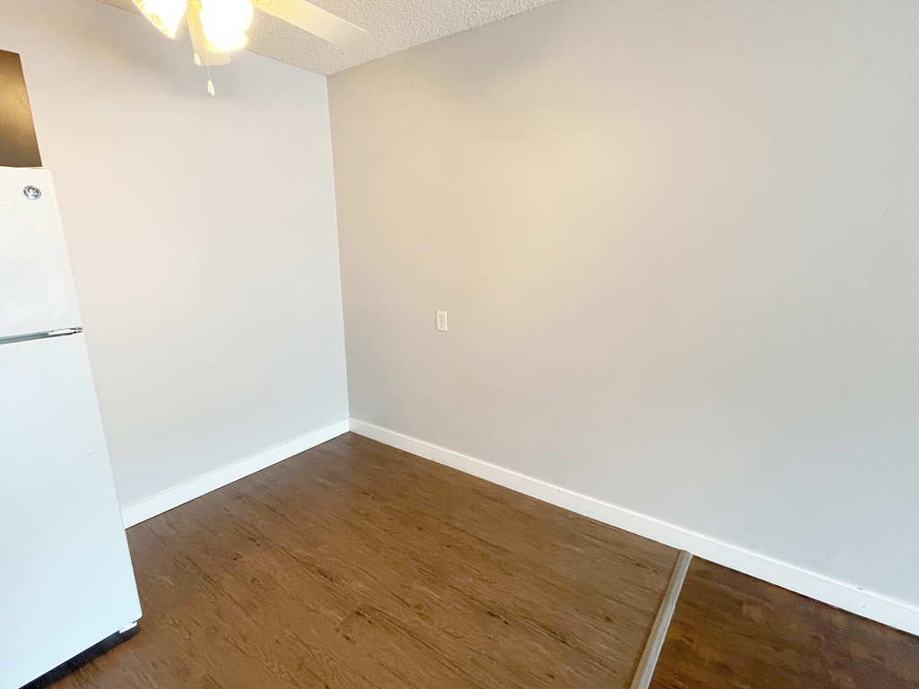 MacDonald Place 10126 MacDonald Avenue Fort McMurray Apartments