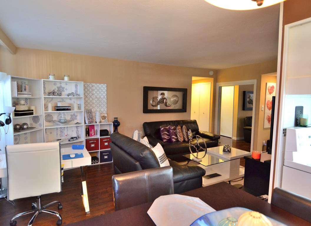 Apartment for rent at Cosburn Ave & Pape Ave (Danforth) O'Shanter