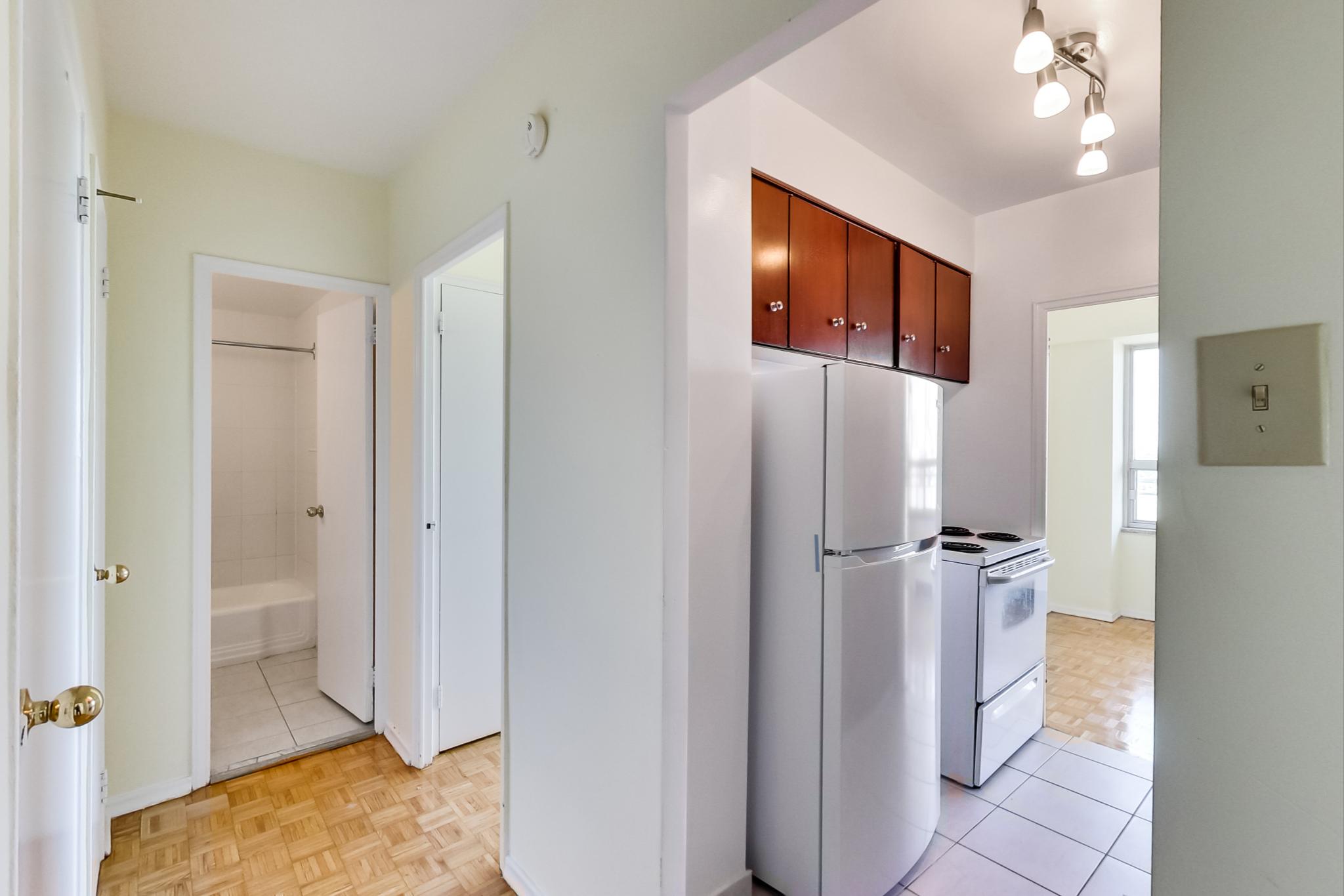 Apartment for rent Lascelles Blvd. Toronto Yonge St. and Davisville