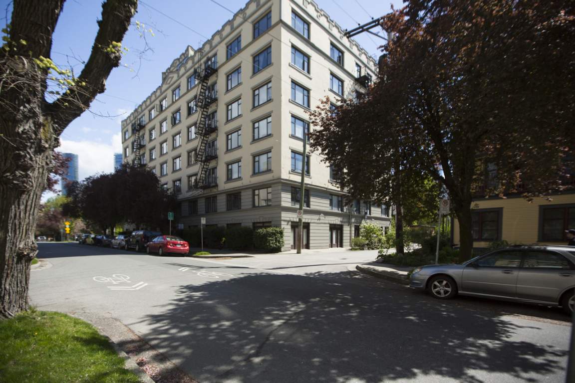 Strathmore Lodge Apartments Pacific Cove Properties