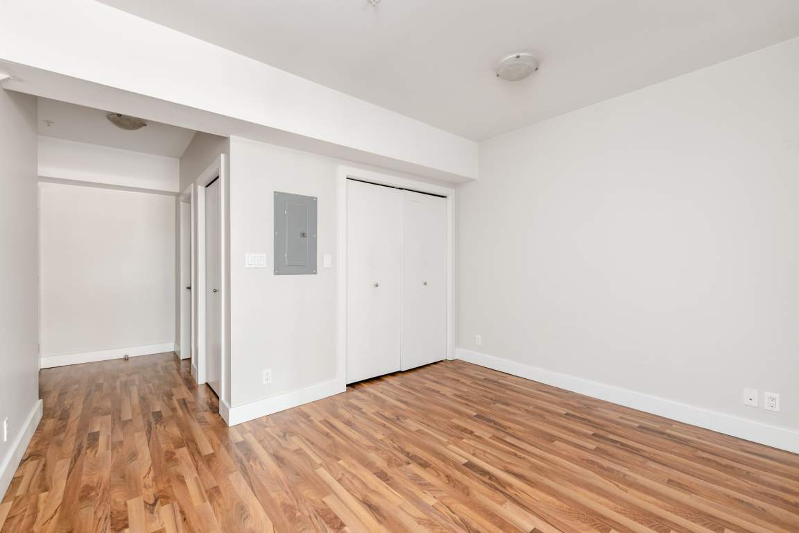 The Churchill Apartments Pacific Cove Properties