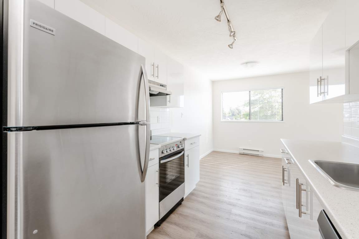 Roberts Manor Apartments Pacific Cove Properties