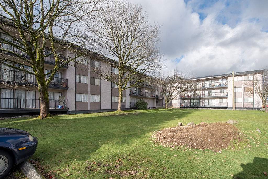 Maple Manor Apartments Pacific Cove Properties