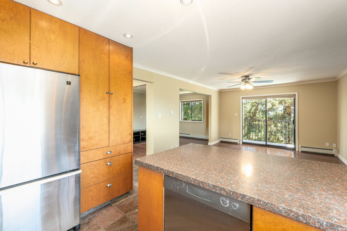 Highland Place Apartments Pacific Cove Properties