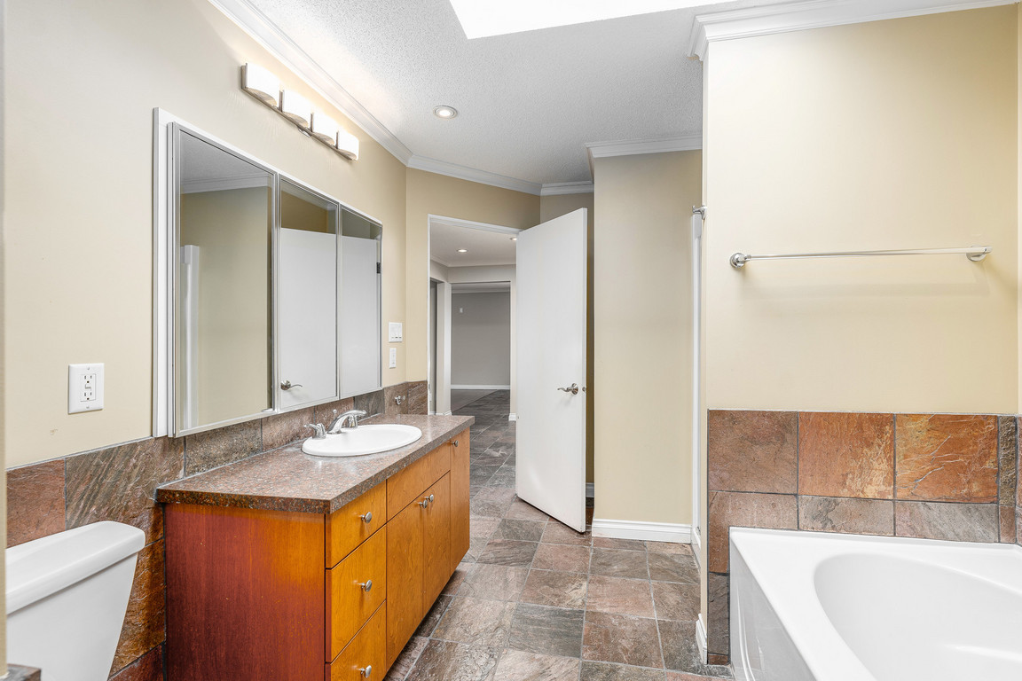 Highland Place Apartments Pacific Cove Properties