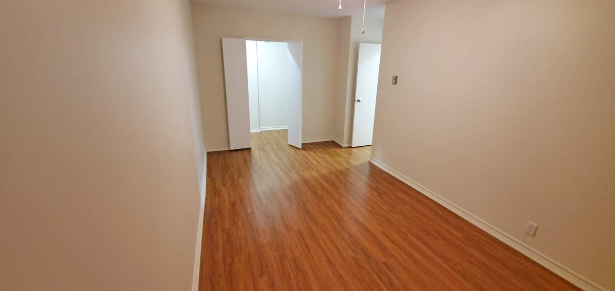 2 Bedroom Master Closet
