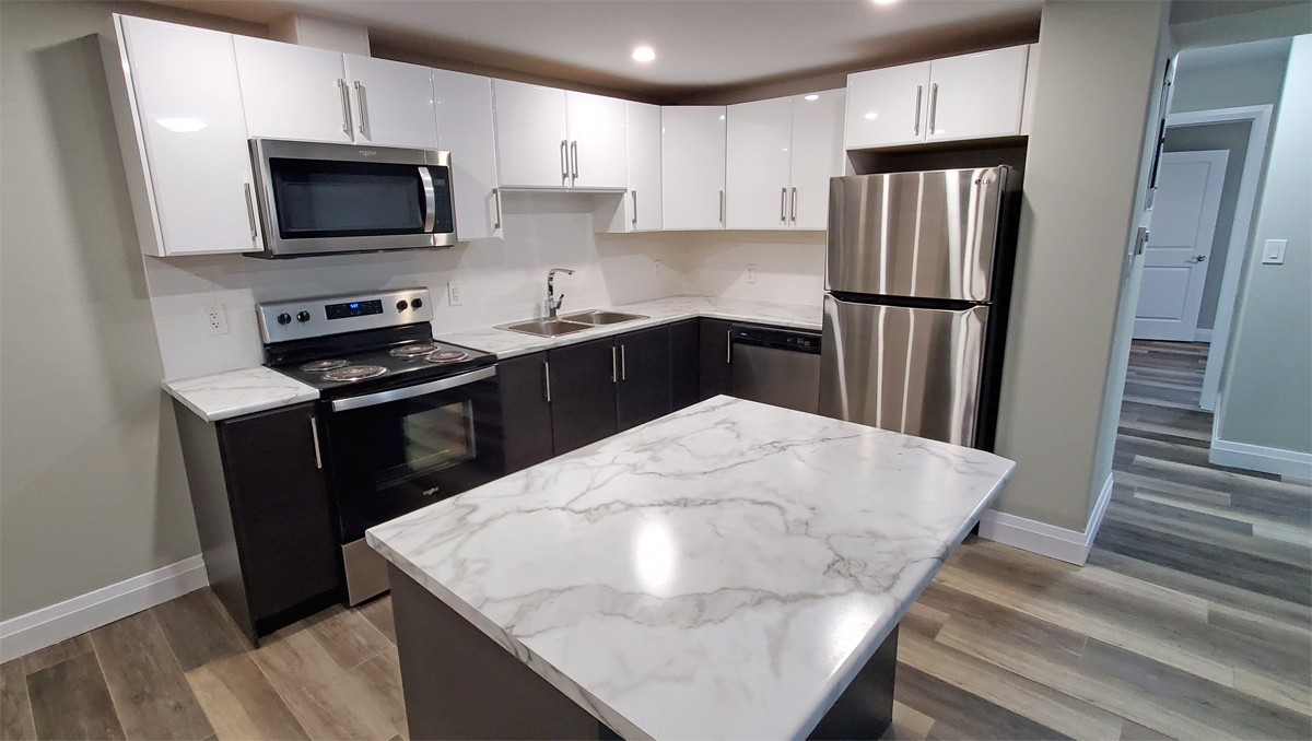 349 Queenston Street, St. Catharines, ON L2P 2Y1 — photo 1
