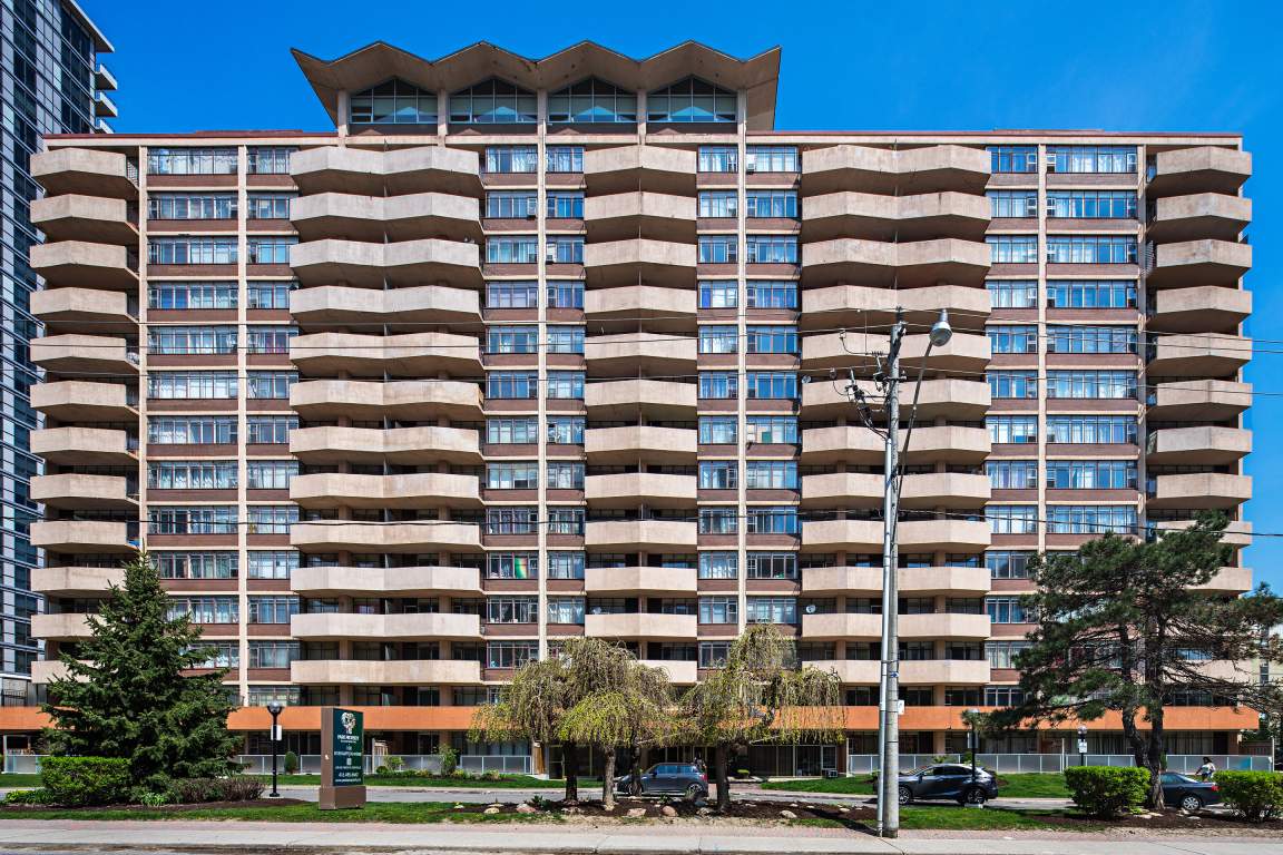 100 Roehampton Toronto Park Property Management Park Property Management