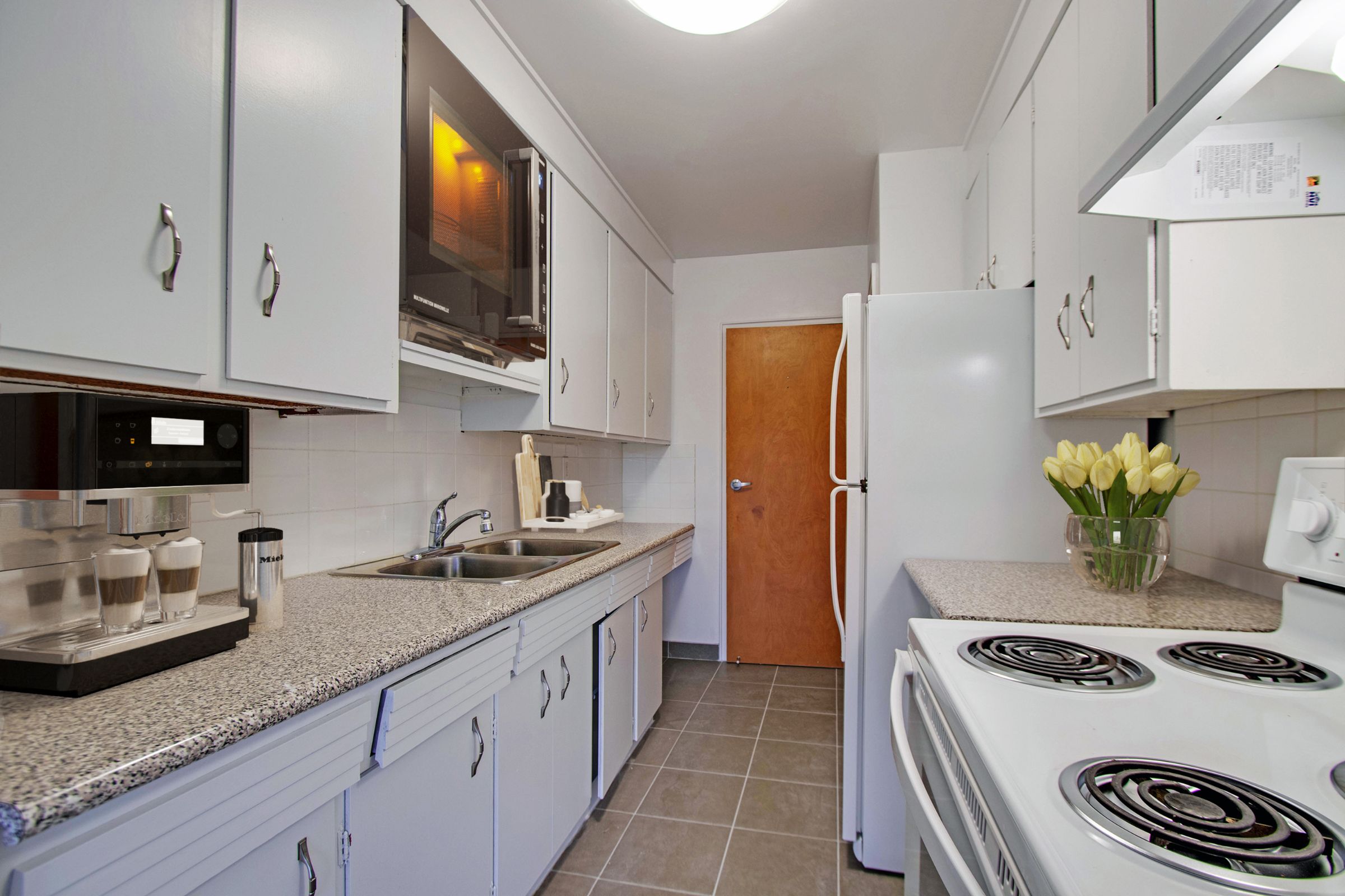 18 Spruce Street Cambridge, Ontario Park Property Management