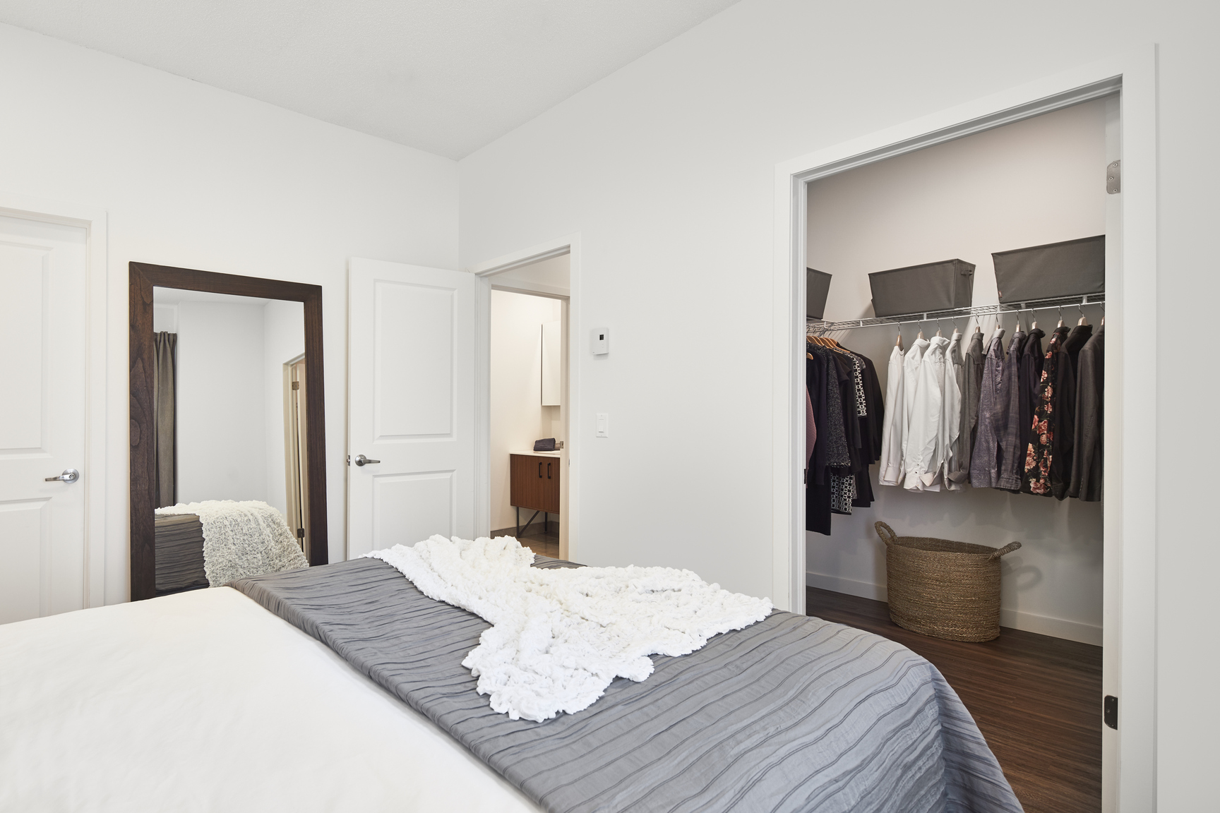 3580 Boulevard Saint-Elzear Ouest — photo 1