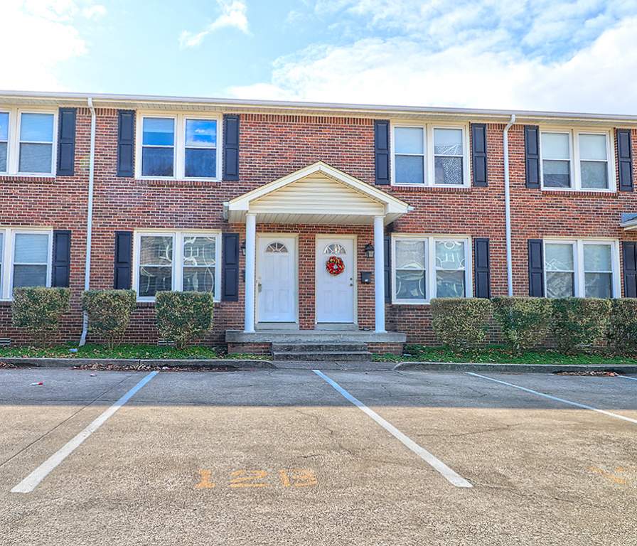 617 Madison Street Townhomes Clarksville, TN Platinum Realty & Management