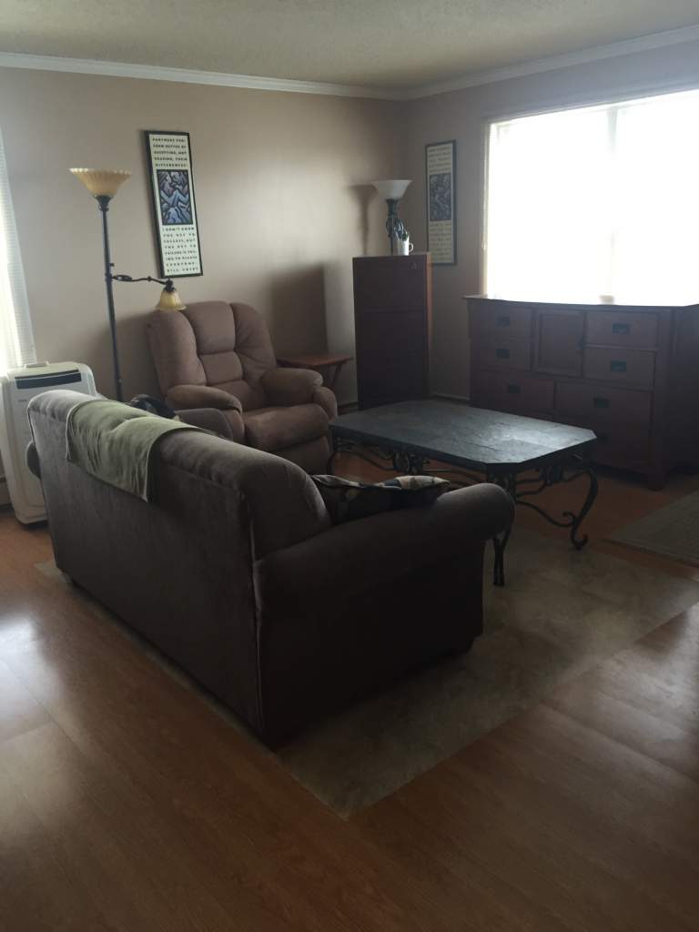 3207, 7201 Poplar Drive Furnished Bachelor Unit Prime Property