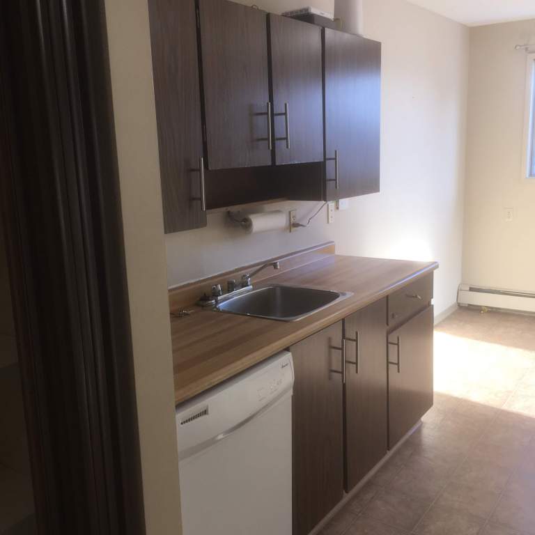 Peace River Alberta Apartments Houses and Condos For Rent