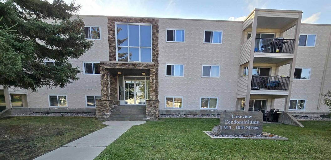 911 - 10 Street, Unit 209 - 209