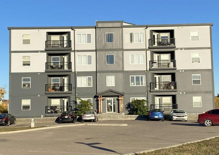 Pelican Close Apartments