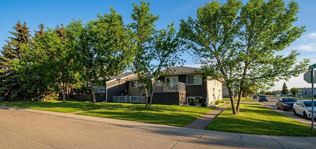 4413 50th Ave (6 Plex) Cold Lake, Alberta