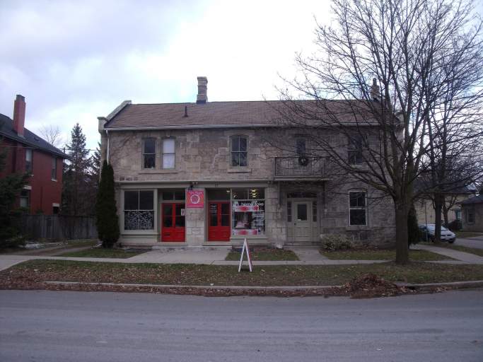 75 Suffolk St W