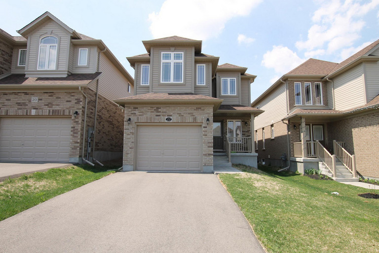 22 Dudley Drive Lower Guelph