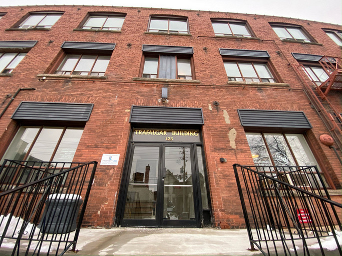 123 Woolwich Unit 207 