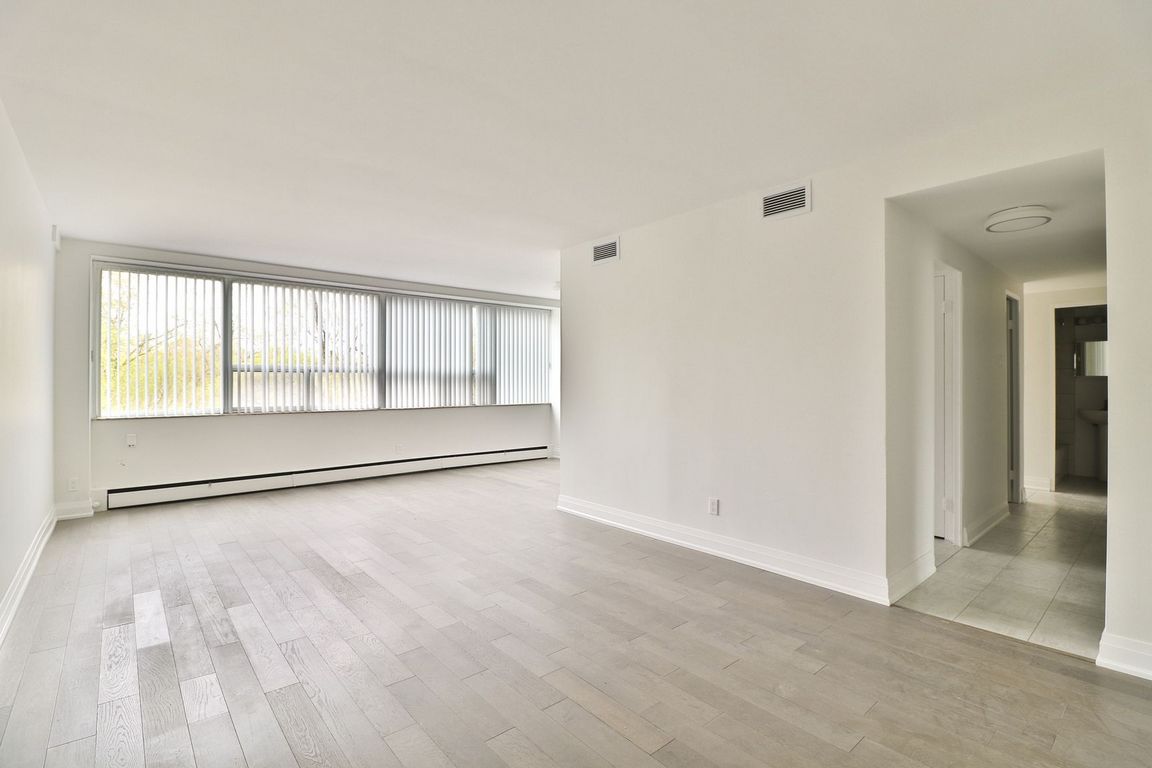 Toronto Ontario Apartments Houses and Condos For Rent