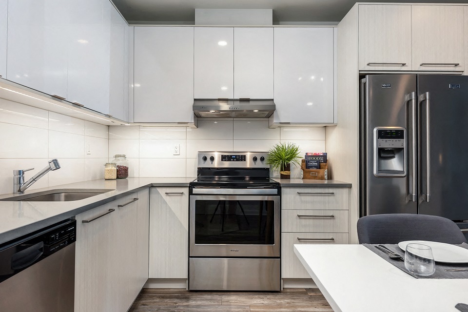 8035 Saint-Laurent Boulevard — photo 2