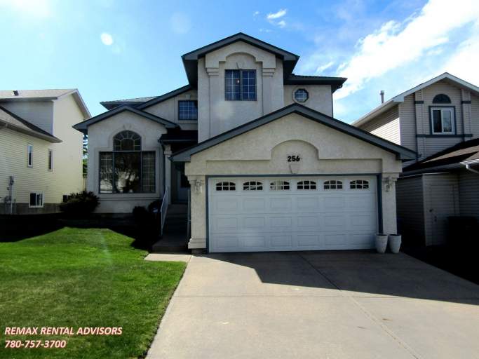256 Edgebrook Rise Northwest