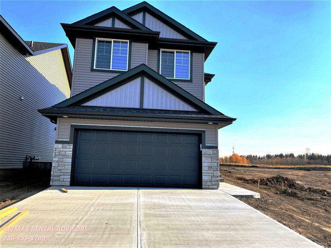 1543 12 Avenue Northwest