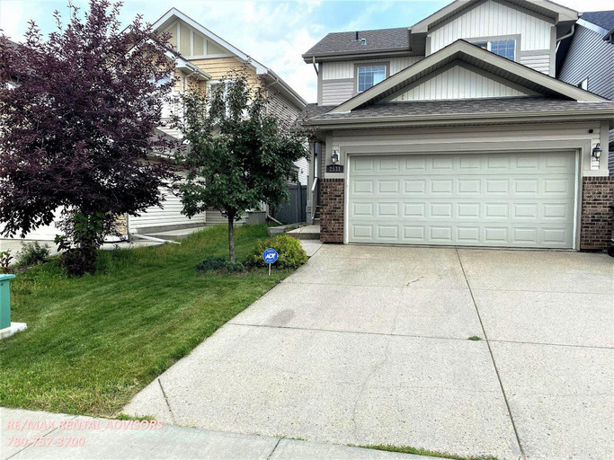 2531 Cole Crescent Southwest