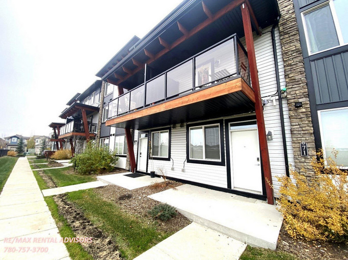 #71 446 Allard Boulevard Southwest