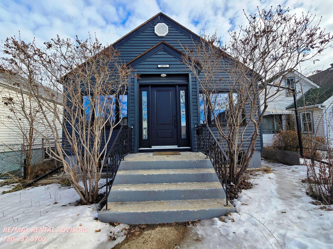  UPPER 10915 96 Street Northwest