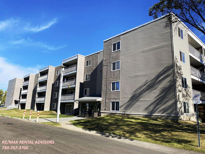  #405 18204 93 Avenue Northwest