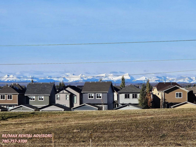  3315 20295 Seton Way Southeast