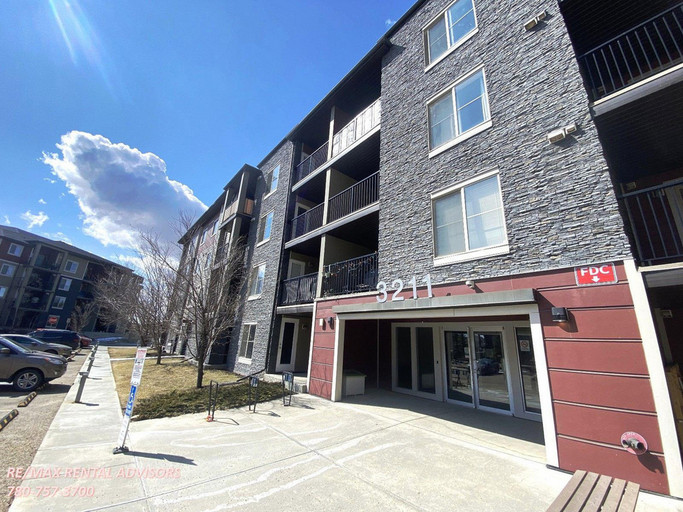  #306 3211 James Mowatt Trail Southwest