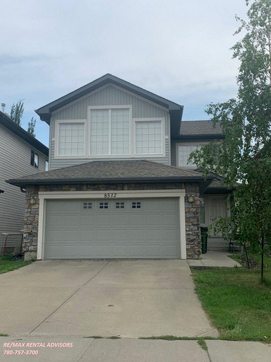 8512 Sloane Crescent Northwest