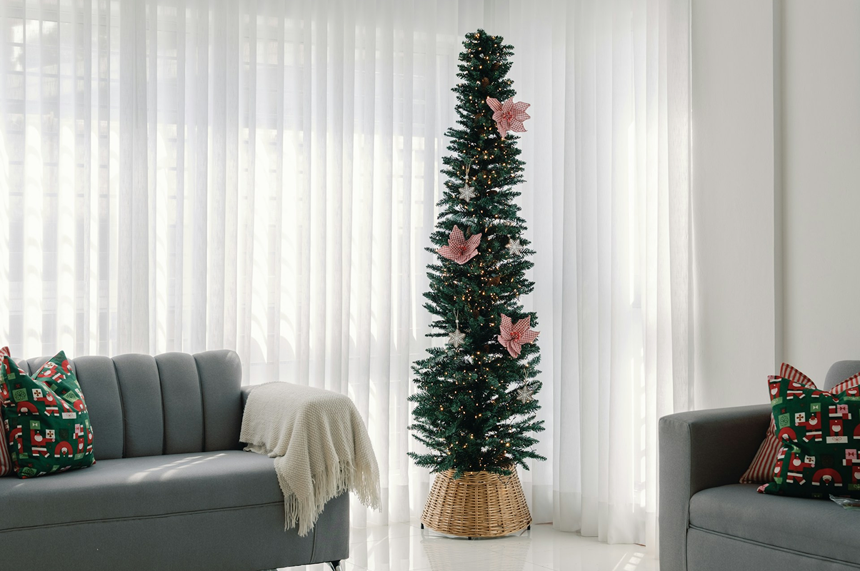 Quick and Easy Holiday Décor Ideas for Apartment Living Image