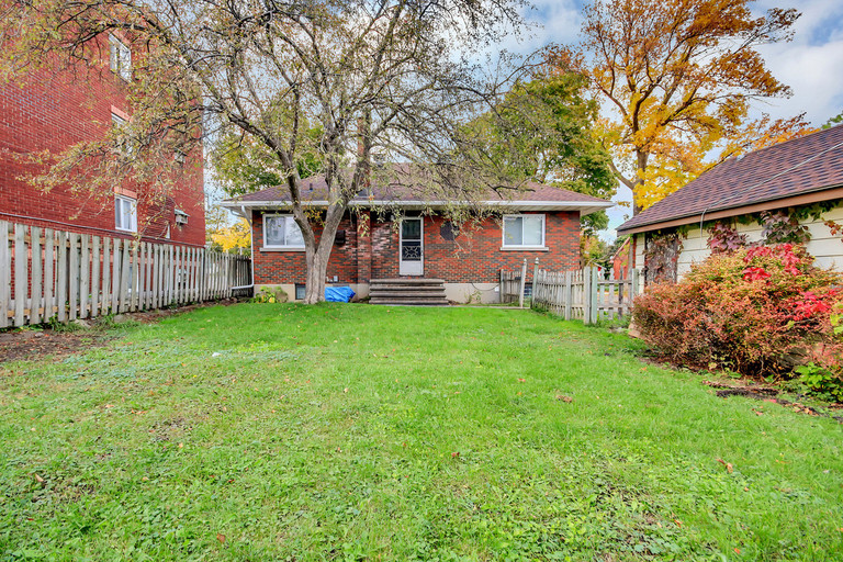 1372 Summerville Avenue - Available from September 1st 2026