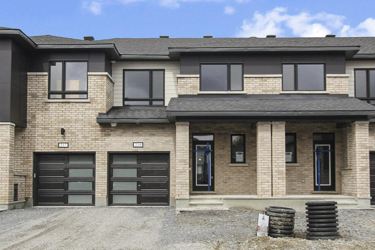 219 Ormiston Crescent - Available from July 1st 2026 Featured Properties