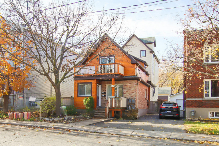 22 Spadina Avenue (Unit 3) - Available From September 1st 2026