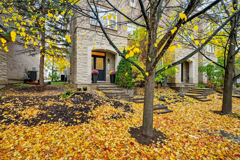 128 Lanark Avenue - Move-In Ready!