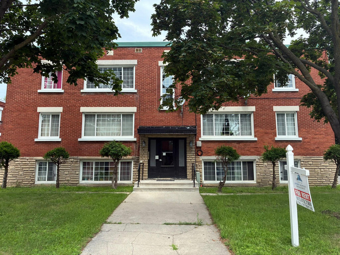 321 Irene Crescent ( Unit 1) - Available from September 15th 2026