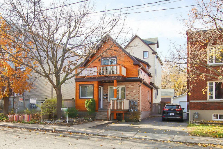 22 Spadina Avenue (Unit 4) - Available from October 1st 2026 