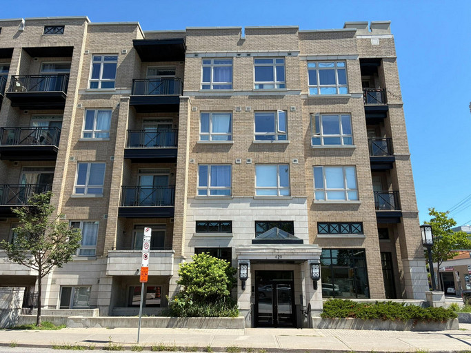 429 Kent Street (Unit 506) - Move-In Ready Studio