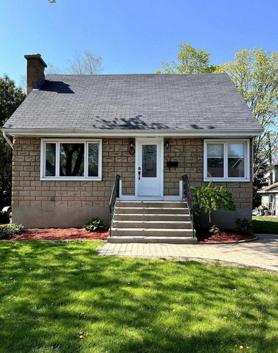 9 Tower Road, Nepean - Move-In Ready!