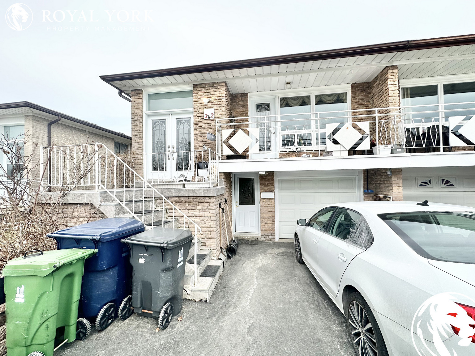 222 Warfield Drive, North York, Ontario M2J 3S3 22 Warfield Drive