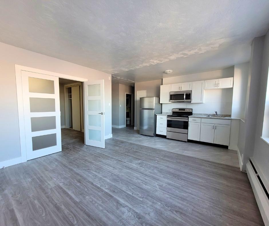 Sadler's Court Apartments 67 Cartier St., Ottawa, ON