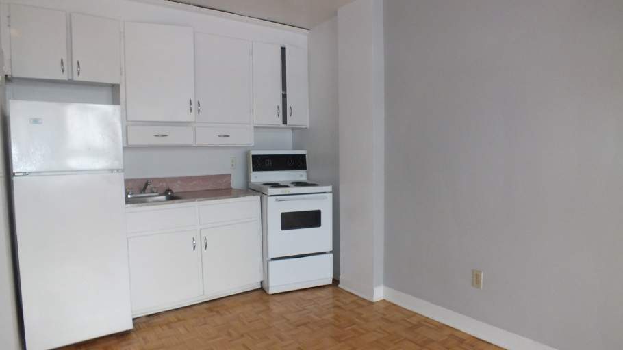 Sadler's Court Apartments Saickley