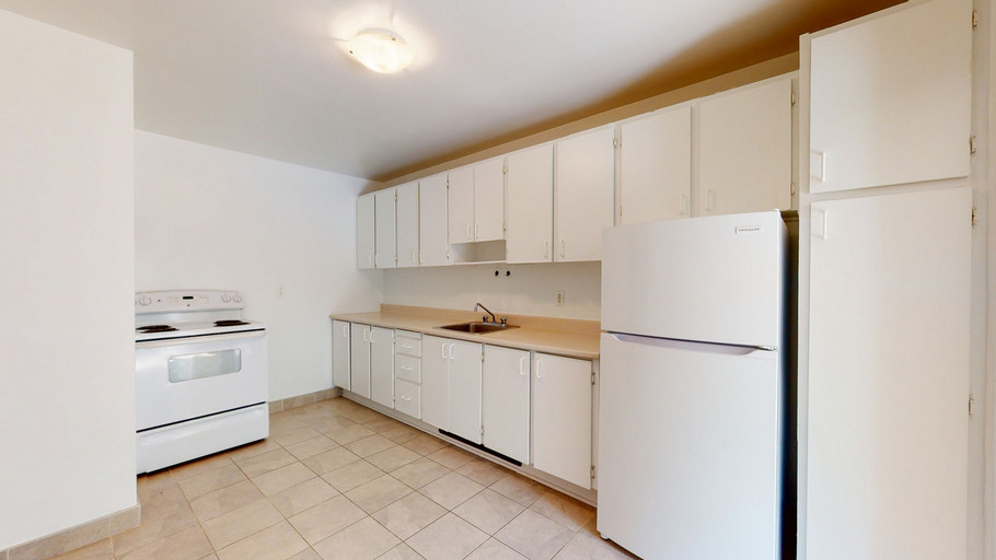 Regency Court Apartments Saickley