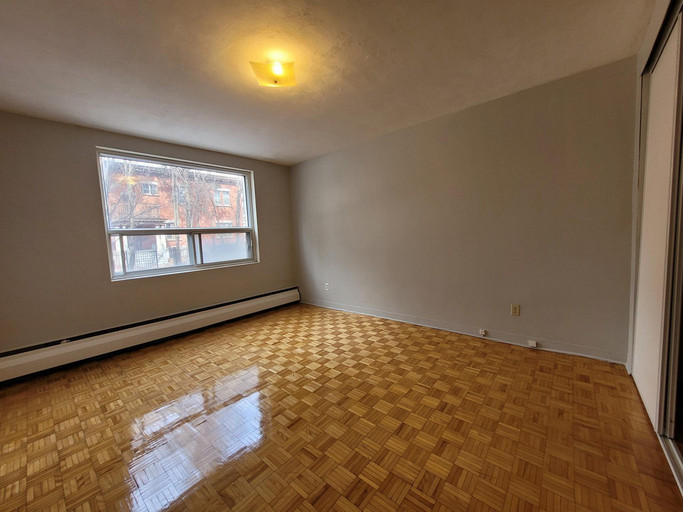 Sadler's Court Apartments Saickley