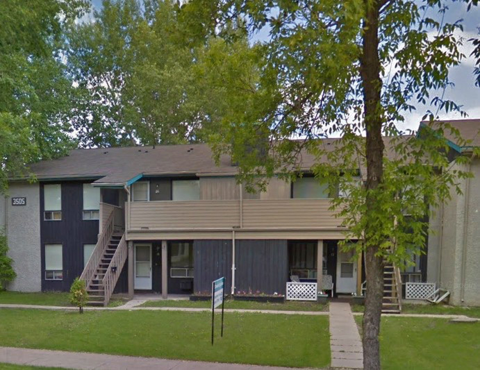 Willowdale Gardens Shelter Canadian