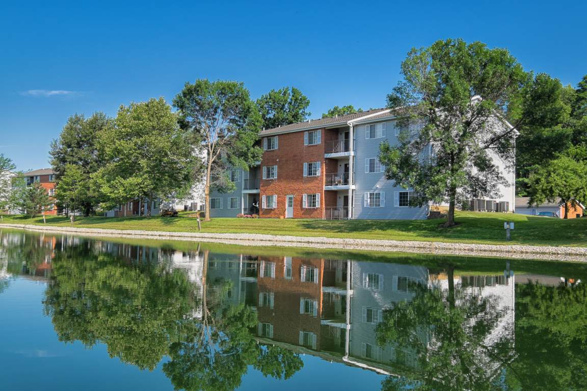 Harbour Club Apartments Simms Management